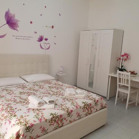 Le Tre Orchidee Bed & Breakfast Salerno Exterior photo