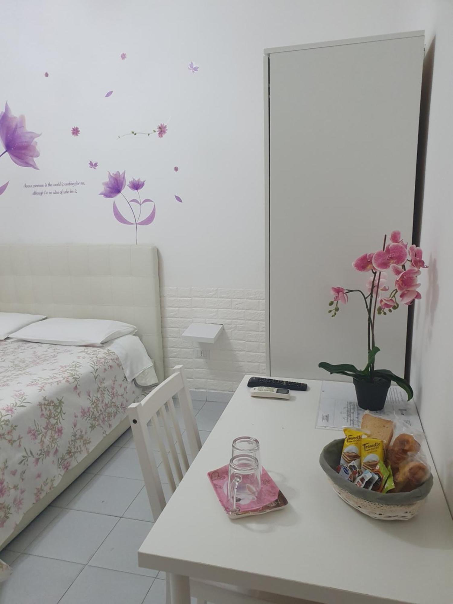 Le Tre Orchidee Bed & Breakfast Salerno Room photo