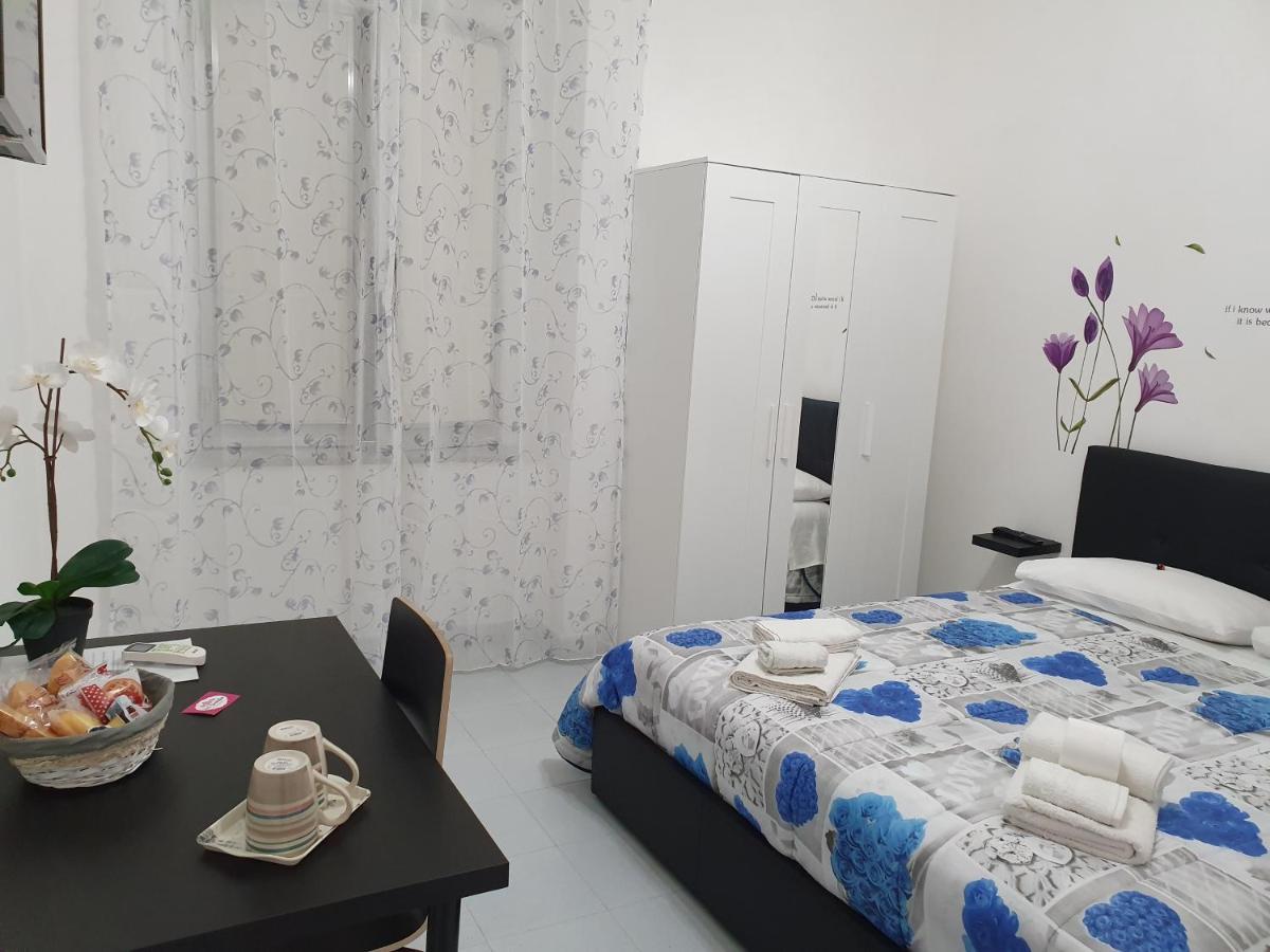 Le Tre Orchidee Bed & Breakfast Salerno Exterior photo